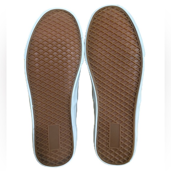 Men's Khaki Classic Low Top Shoes Canvas Fashion Sneaker with Soft Insole Causal - Picture 5 of 6